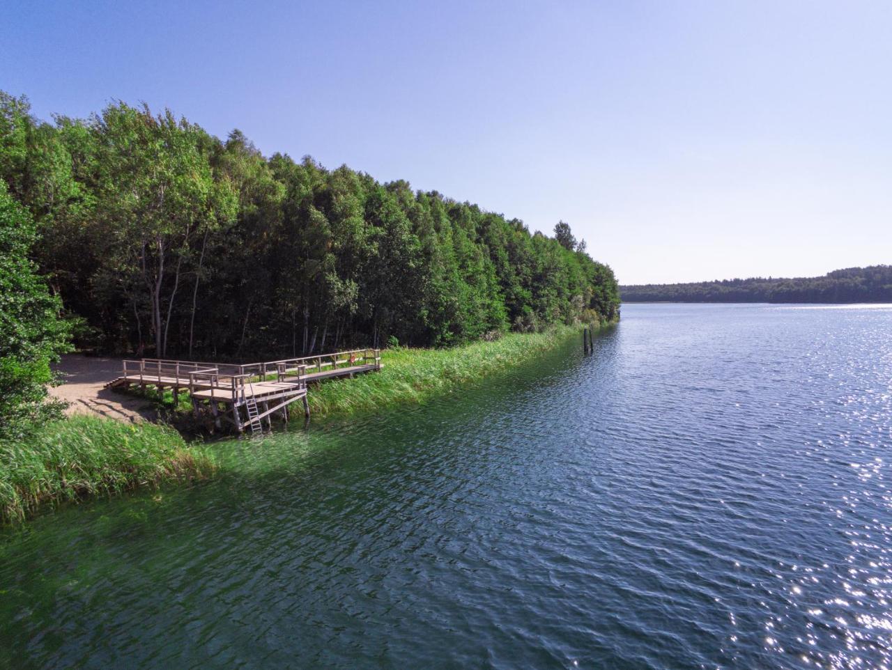 Van Der Valk Naturresort Drewitz Nossentiner Huette Exterior foto